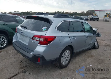 2018 Subaru Outback 2.5I Premium из США, поврежденный, VIN 4S4BSACC8J3393983